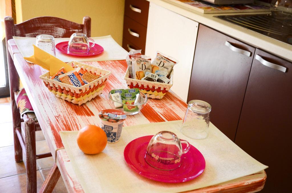 B&B Nonna Sini カステルサルド エクステリア 写真