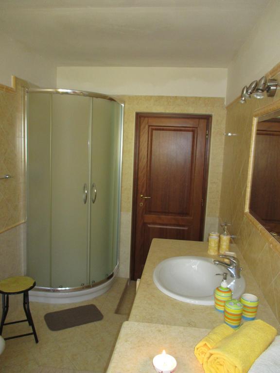 B&B Nonna Sini カステルサルド 部屋 写真