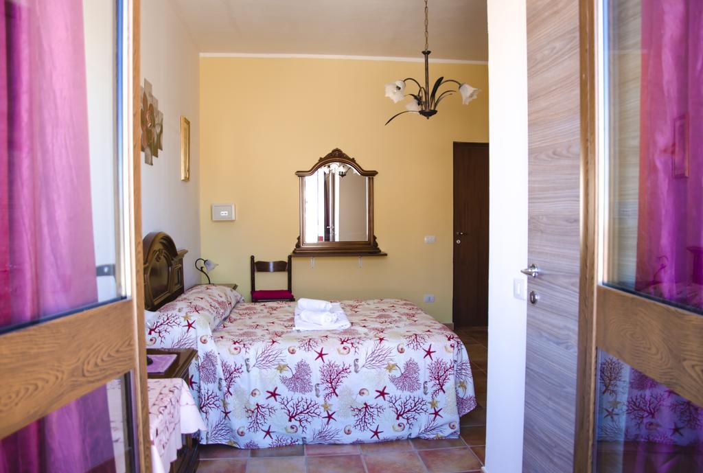 B&B Nonna Sini カステルサルド エクステリア 写真