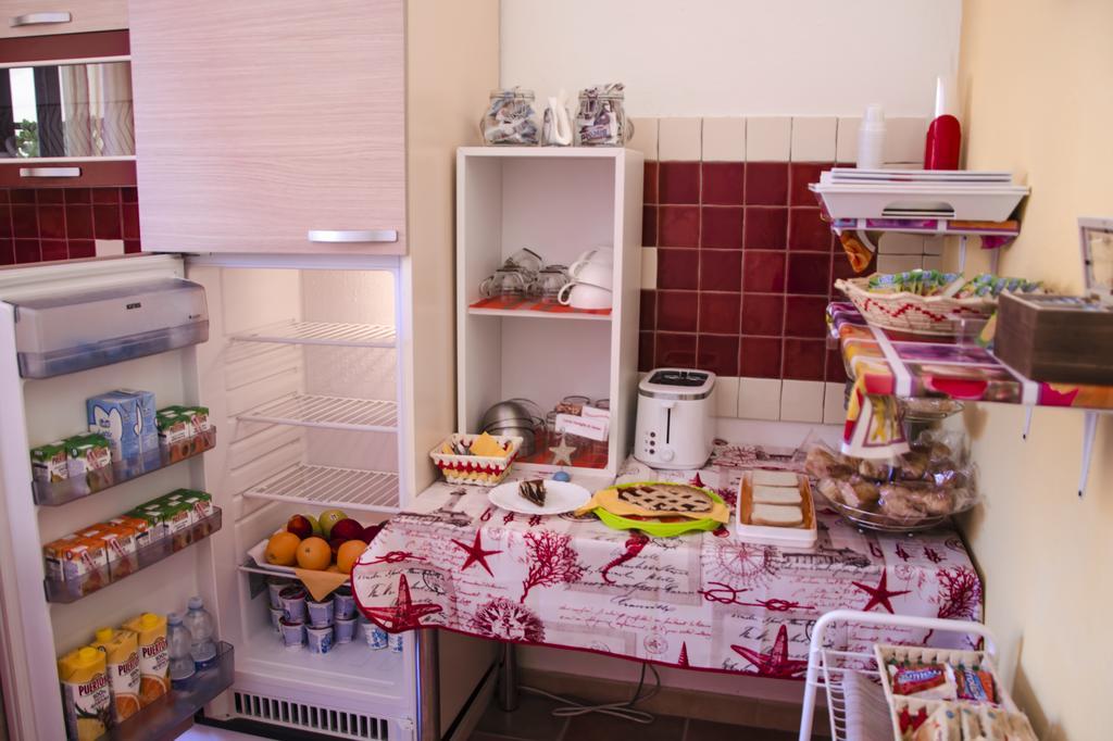 B&B Nonna Sini カステルサルド エクステリア 写真
